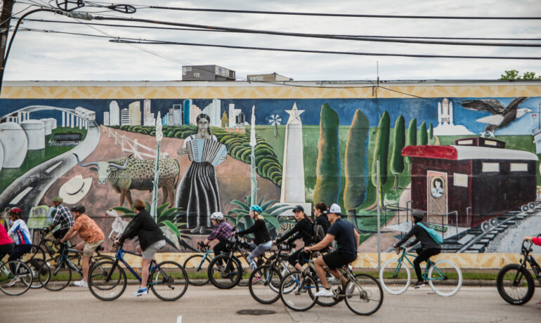 Barrio Dogs Pedal for Paw